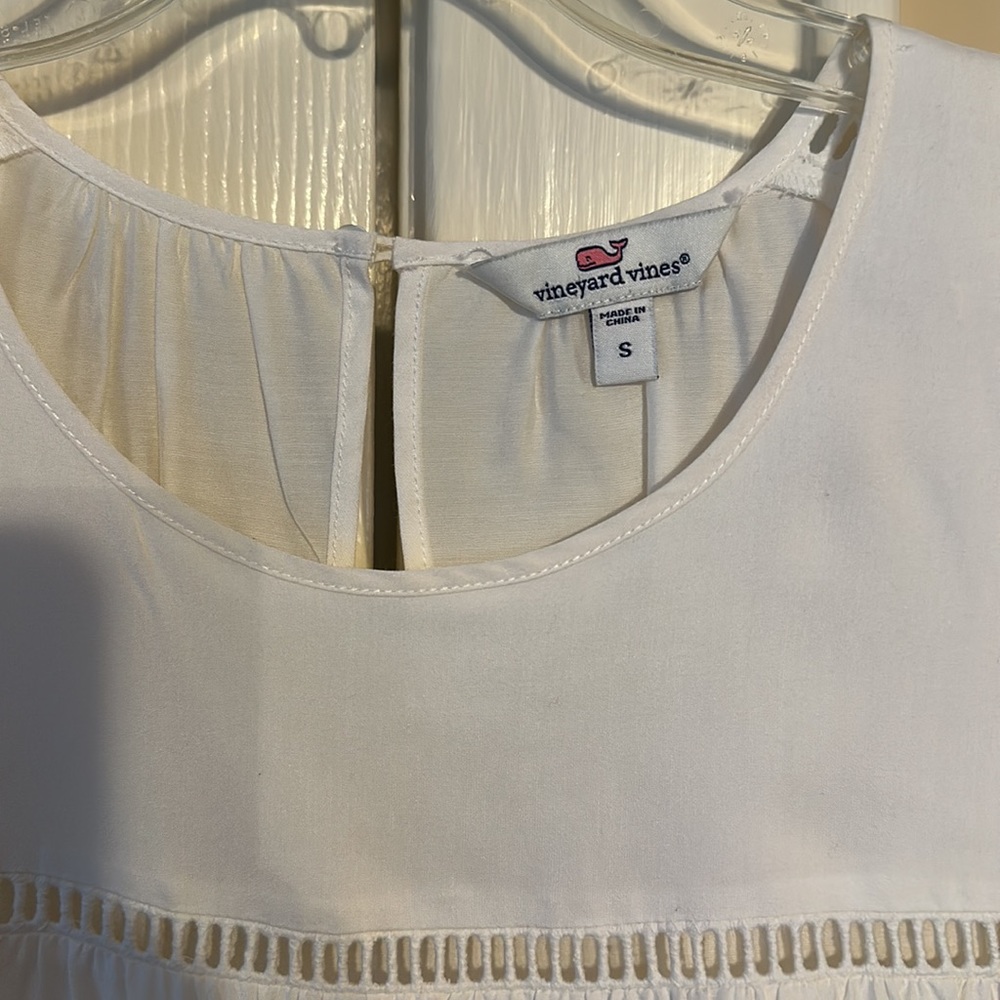 Vineyard Vines Flutter Sleeve Top - Size Small - image 2